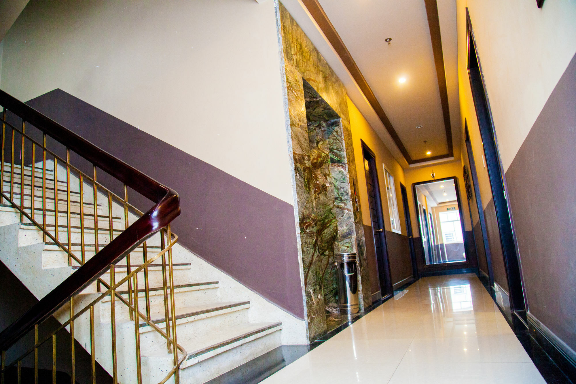Eden Roc Hotel Ho Chi Minh-stad Buitenkant foto