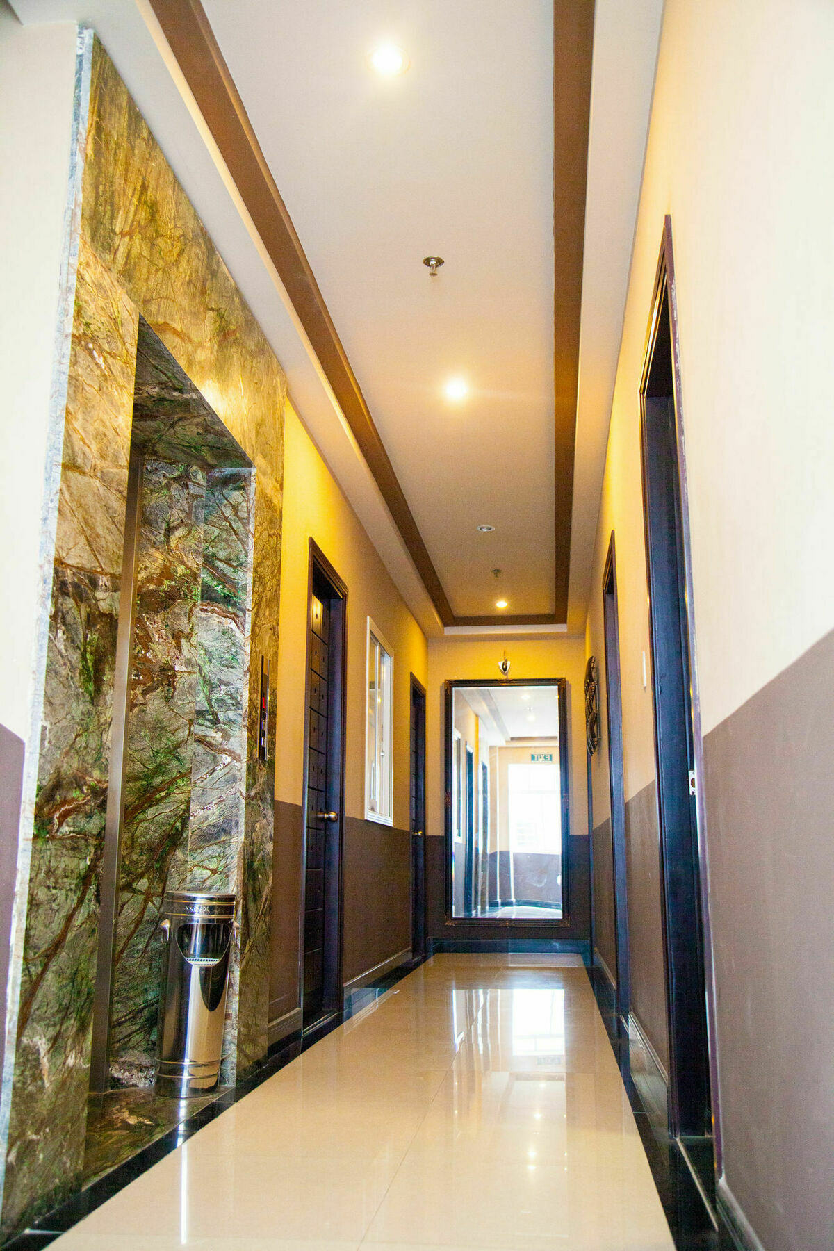 Eden Roc Hotel Ho Chi Minh-stad Buitenkant foto